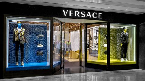 versace novara lavora con noi|versace shop.